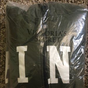 Never worn ! Vs pink hooded fur jacket size XL!